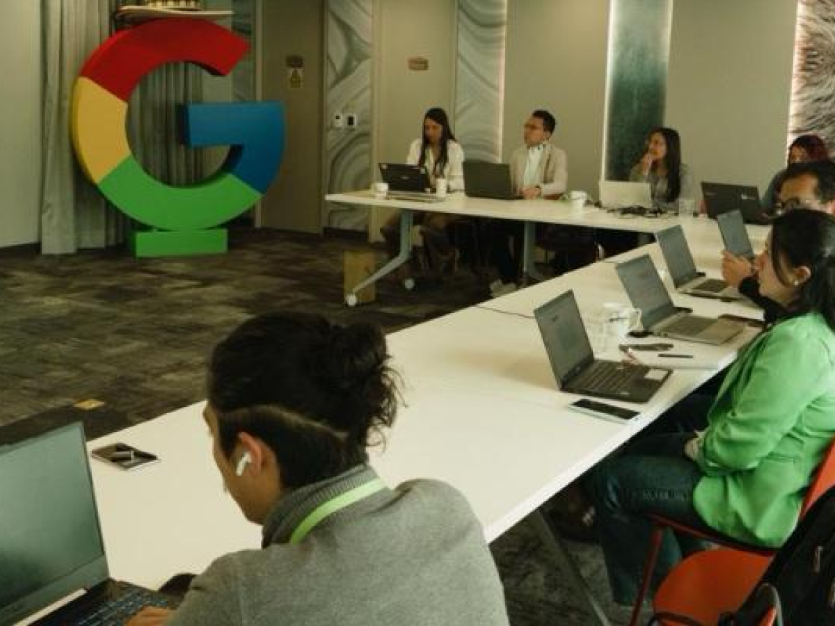 MinTIC y Google capacitan a servidores públicos en automatización No-Code con AppSheet