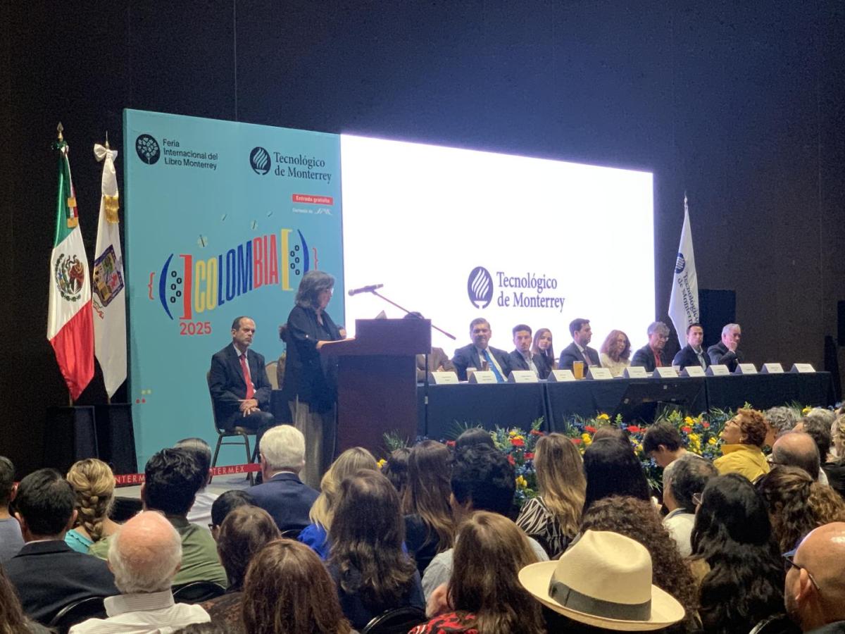 Laura Restrepo inauguró la Feria del Libro de Monterrey con un llamado contra el genocidio en Gaza y la crisis ambiental