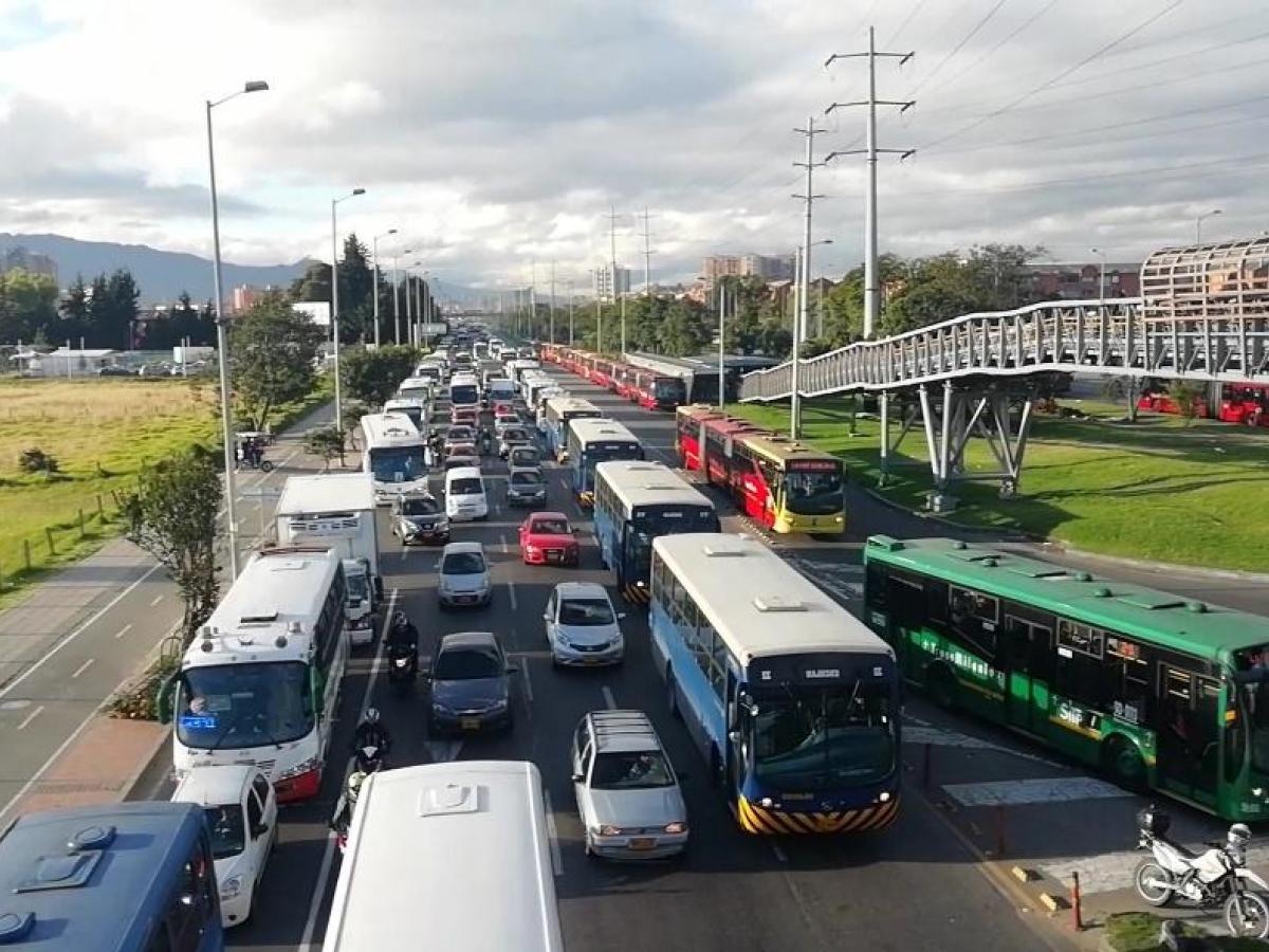 Pico y placa regional Bogotá lunes 3 de junio
