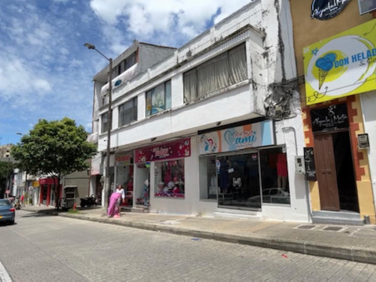 Cierre de la vía al Llano: impacto económico en el comercio y hoteles