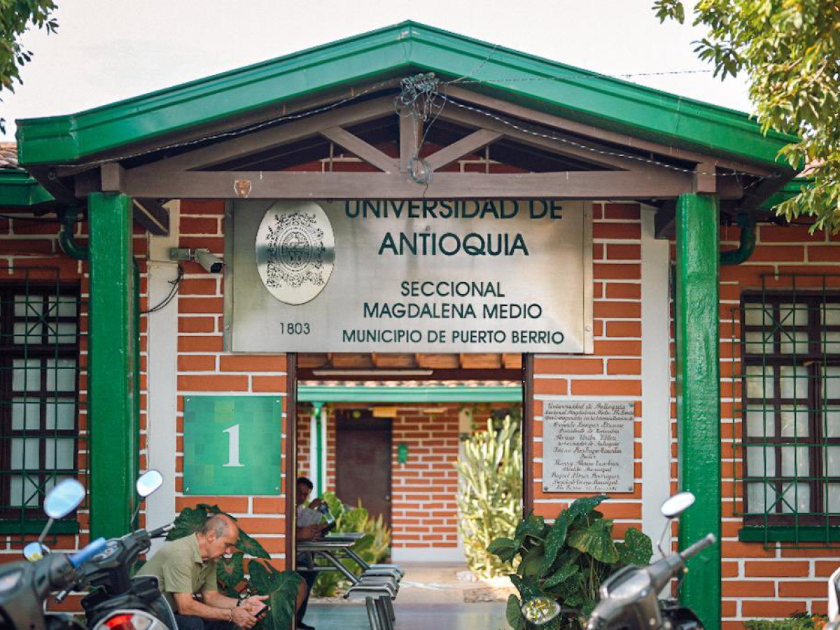 Universidad de Antioquia inaugura obras en Magdalena Medio con inversión de $6.200 millones