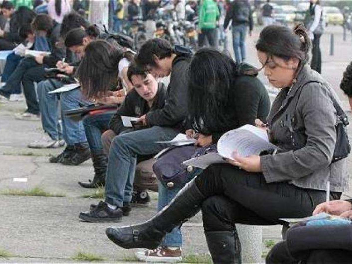 Colombia lidera reducción del desempleo en la OCDE durante abril de 2025