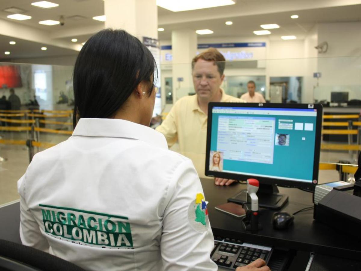 Migración Colombia frena ingreso de extranjeros por riesgo de turismo sexual