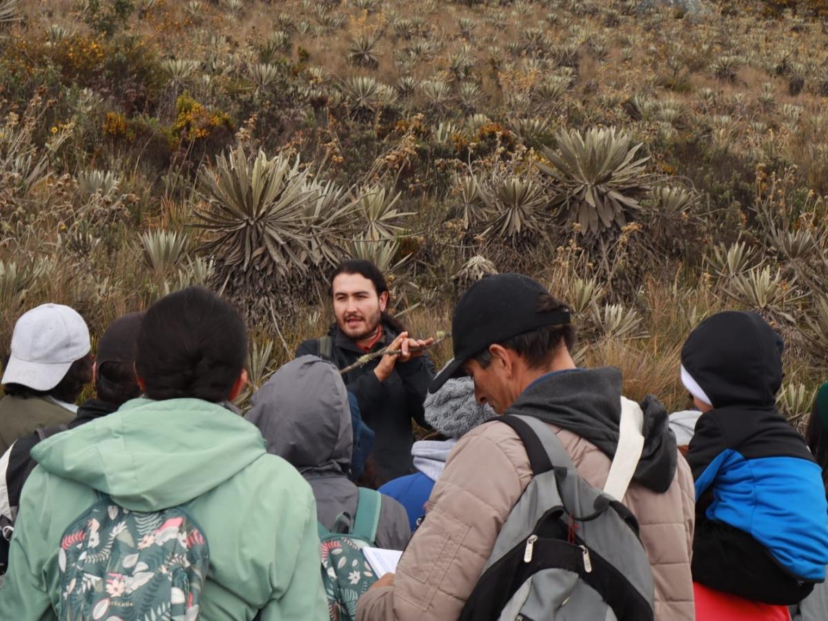 Iván Rojas, líder de la escuela Kimy Pernia Domicó en Bogotá