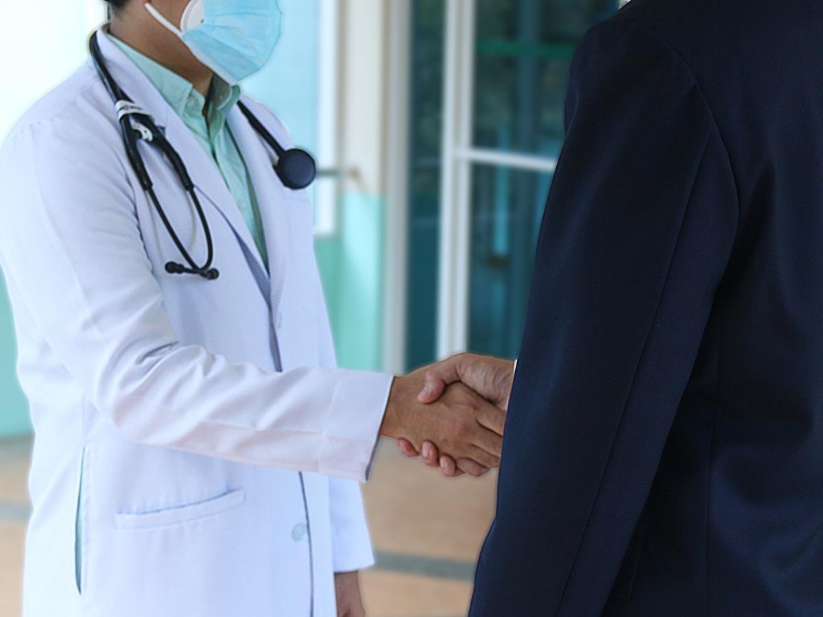 Paciente es indemnizado por ludopatía causada por medicamento