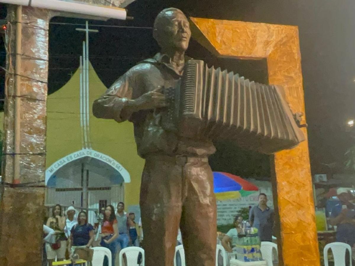 Samuel Martínez escritor La Loma | Juglar y compositor vallenato