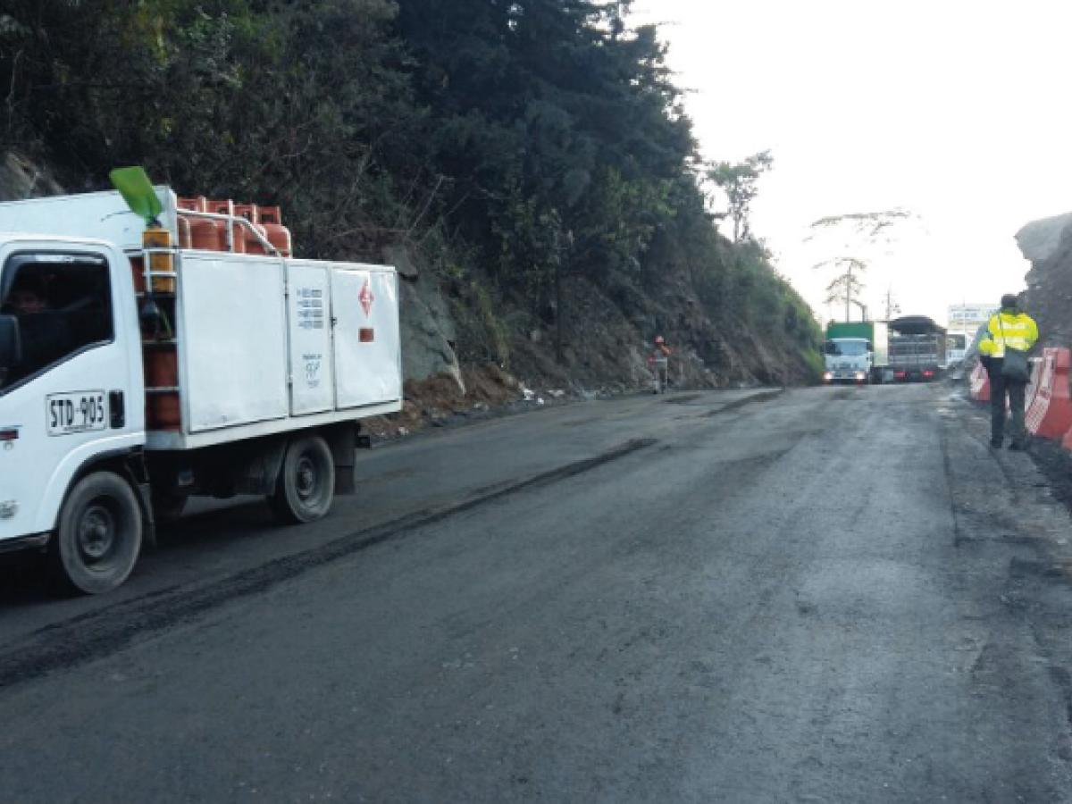 Autopista Medellín-Bogotá: alcalde de Puerto Nare sobrevive a accidente