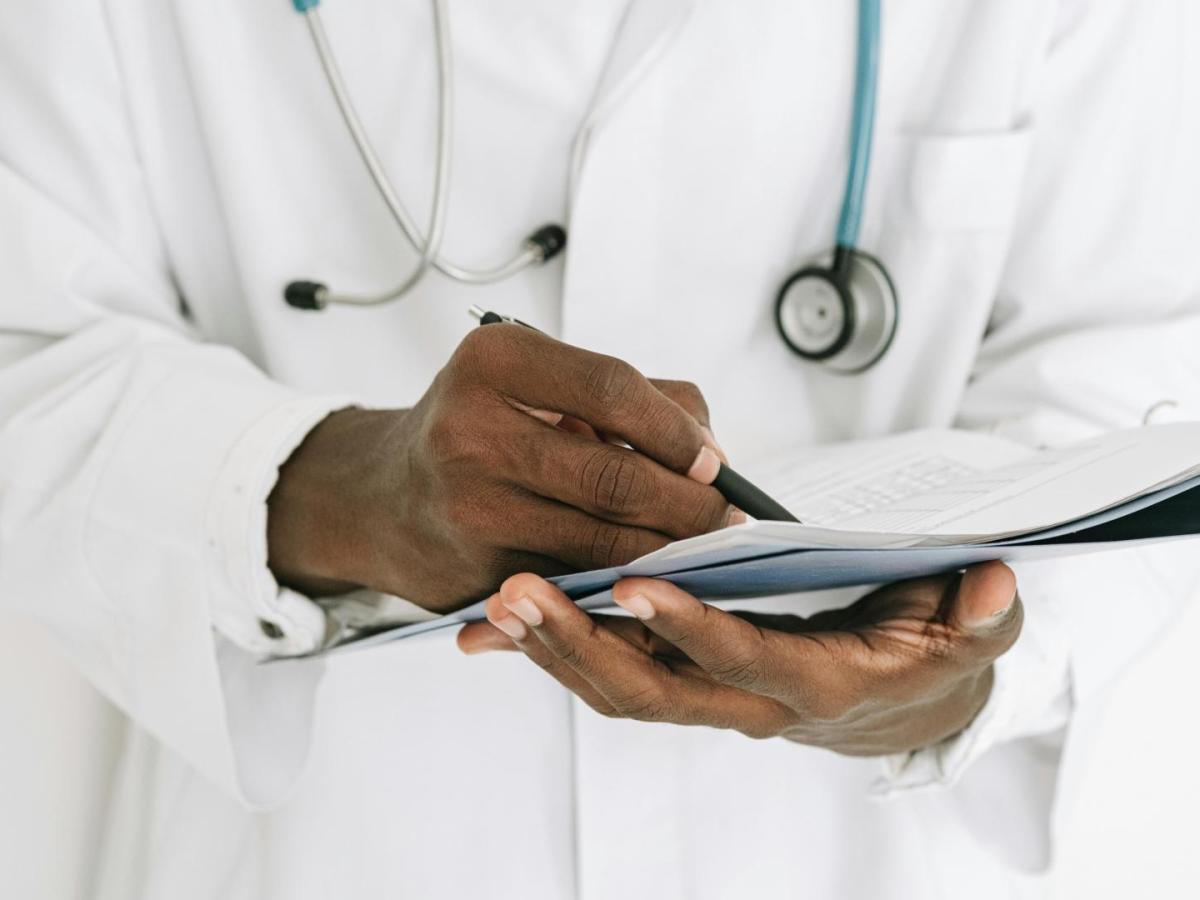 Expertos rechazan suspensión del nuevo modelo de salud Expertos rechazan suspensión del nuevo modelo de salud