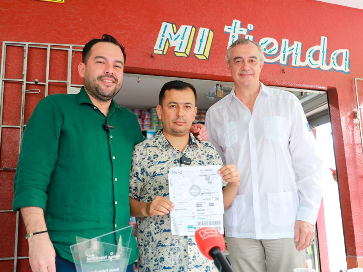 Gobierno creará primera empresa paneles solares