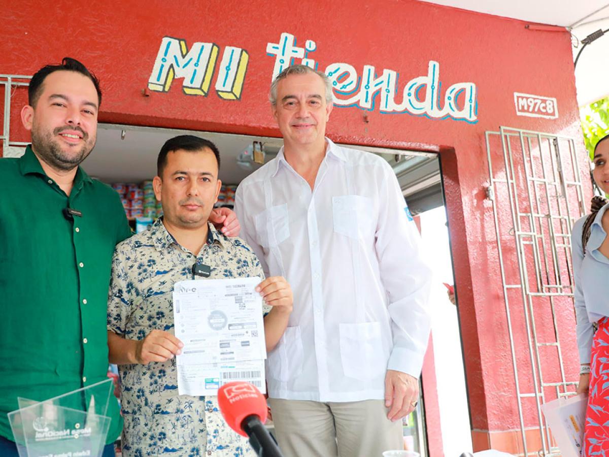 Gobierno creará primera empresa paneles solares