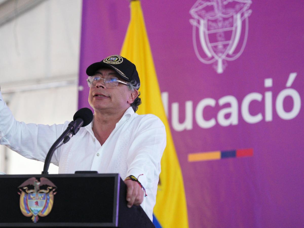 Petro inaugura Teleislas y lidera la Cumbre del Caribe