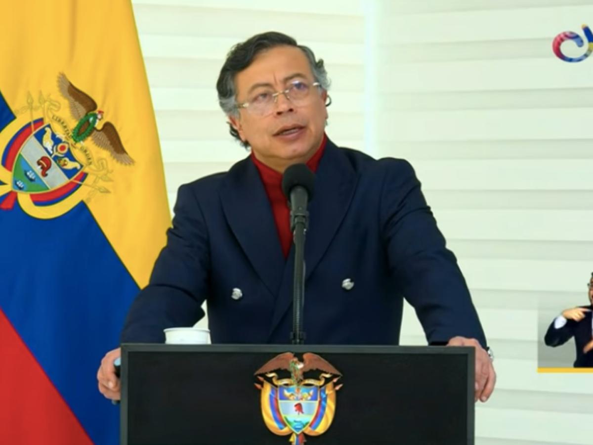 Presidente Petro defiende sistema de salud y asegura que asegura que no hay caos en la salud