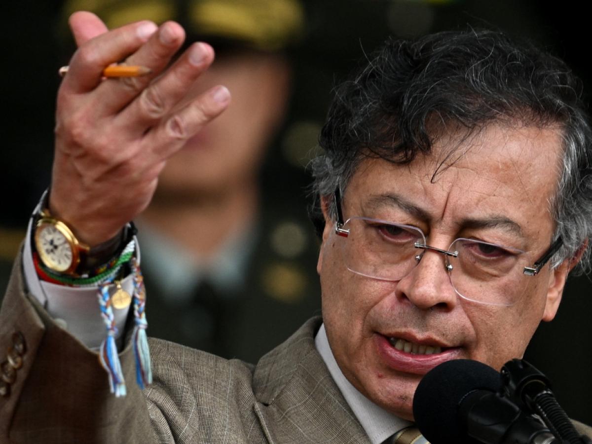 Presidente Petro responde a polémica por fusión Tigo–Movistar