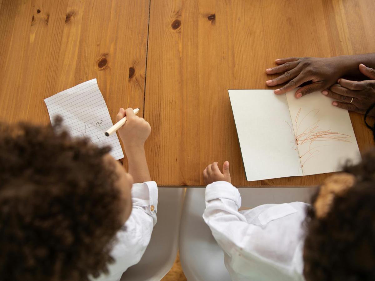 Escribir a mano: importancia, ventajas 