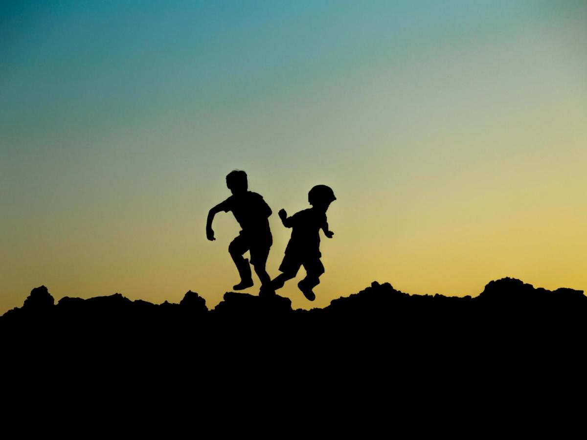 Pensar y tomar decisiones en la niñez no es un salto al vacío