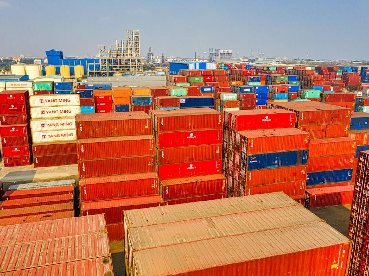 Colombia responde a Ecuador con aranceles del 100% a sus productos