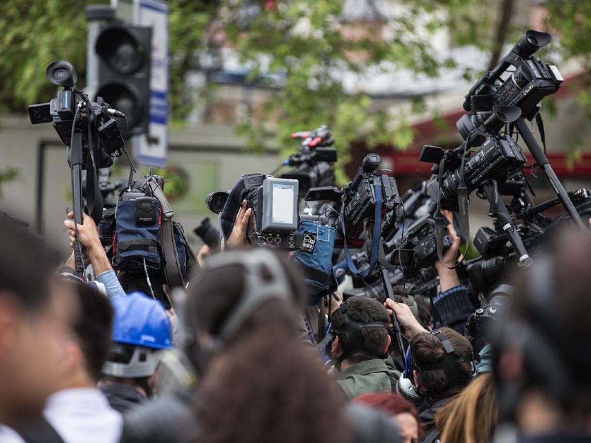 Ataques contra periodistas 2022: van 365 vulneraciones: FLIP 