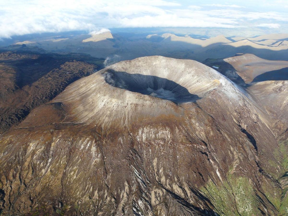 Volcán Puracé se mantiene en alerta naranja