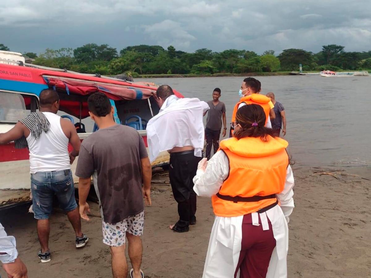 Rayo impactó contra una lancha en Santander