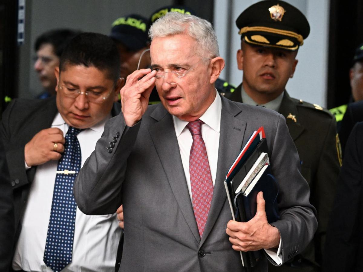 Juicio álvaro Uribe Vélez segunda instancia