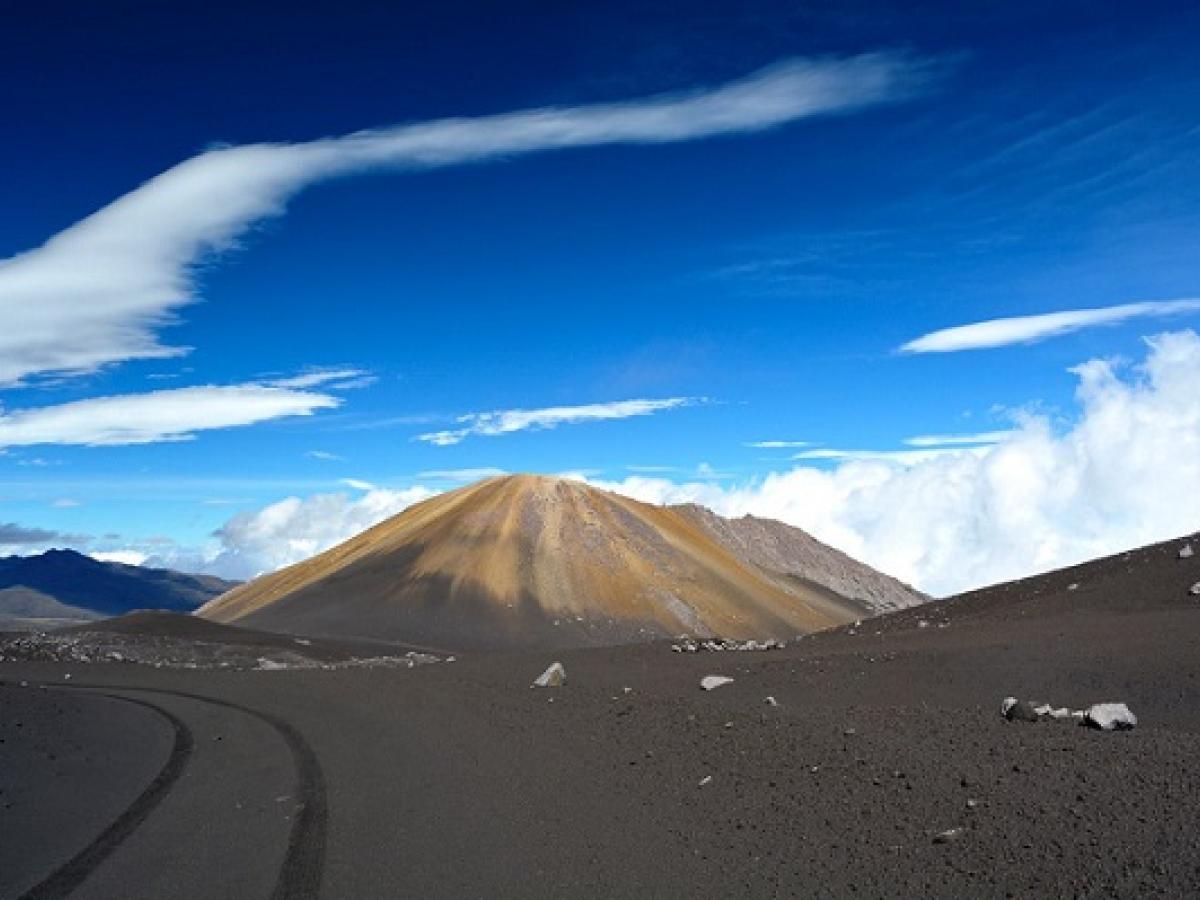 El volcán Nevado del Ruiz muestra una disminución en su actividad sísmica