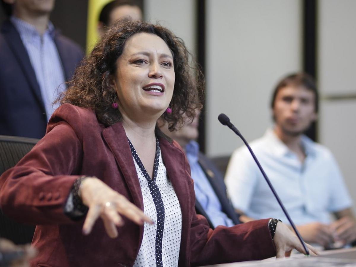 Procuraduría pide no acceder a perdida de investidura de senadora Angélica Lozano | Radio Nacional