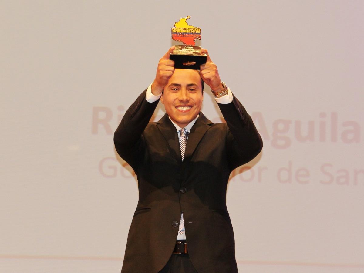 Richard Aguilar Villa El Mejor Gobernante En Superacion De La Pobreza En Colombia Radio Nacional