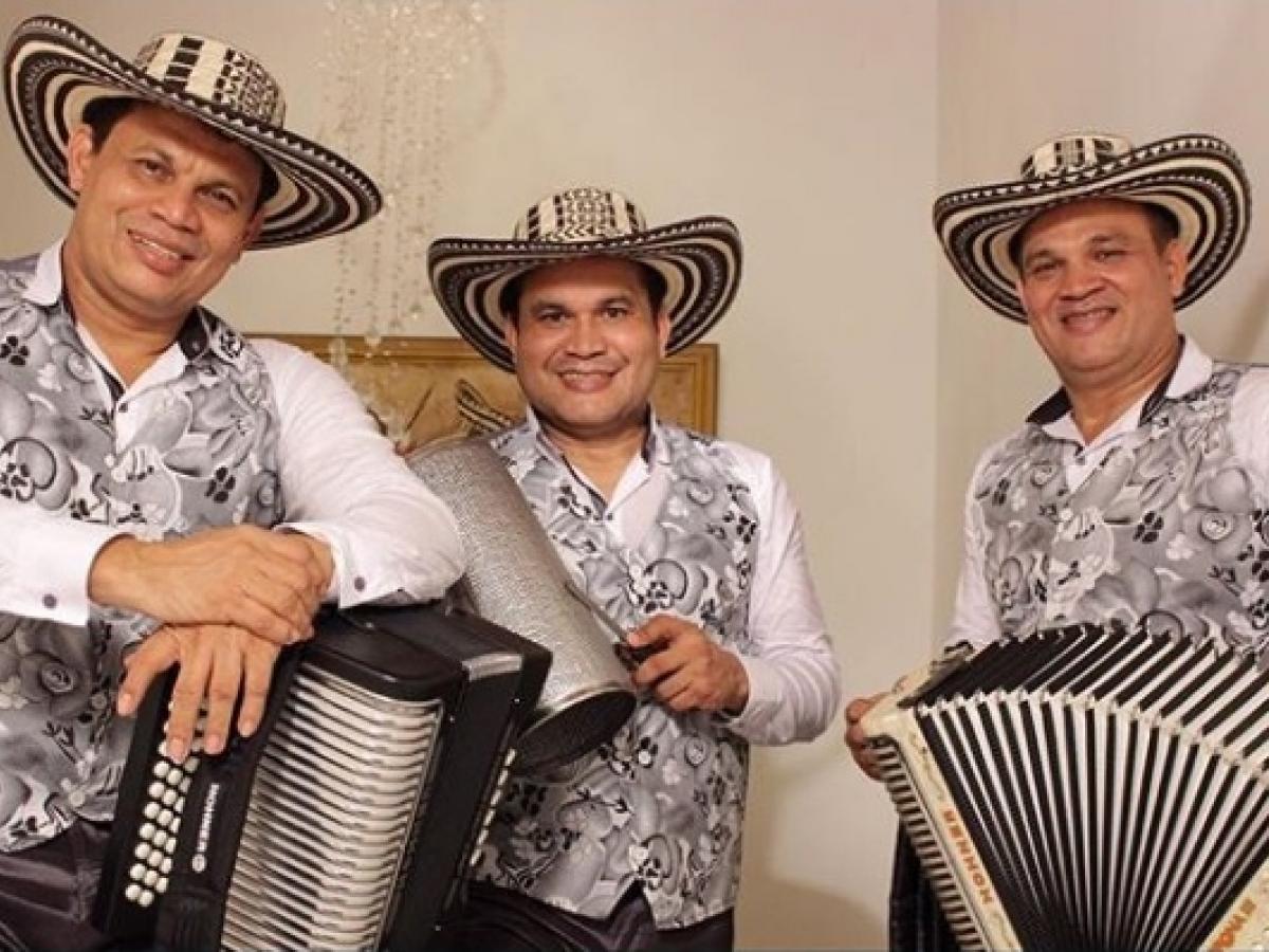 Los Corraleros de Majagual en la Noche Radio Nacional Los Corraleros de Majagual en la Noche Radio Nacional