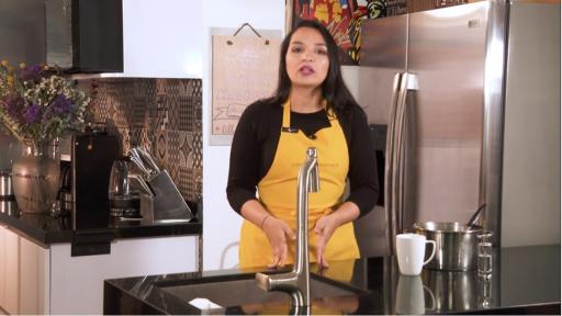 El aguardiente - Cantar con la boca llena