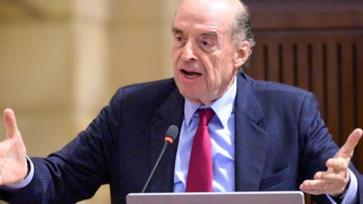 Corte Suprema acusa a Álvaro Leyva por caso de pasaportes en Colombia