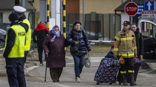 Ucrania y Rusia abrirán "corredores humanitarios" para evacuar civiles