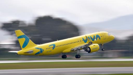 Viva Air: miles de viajeros varados por suspensión de vuelos