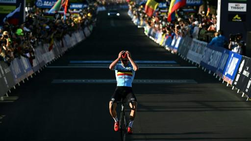 Remco Evenepoel logró el título en el Mundial de ciclismo