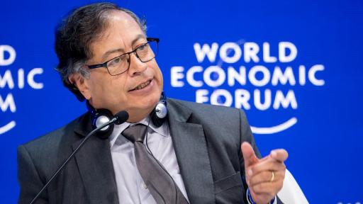 No se puede dar de la noche a la mañana: Petro sobre presos en Ecuador