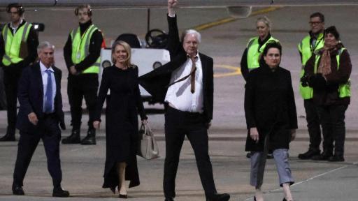 Regresa a Australia Julian Assange