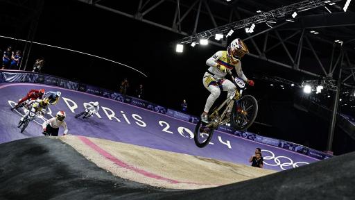 ¡Colombia presente en las semifinales del BMX en París 2024!