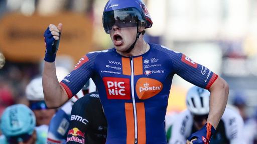 Casper Van Uden ganó la cuarta etapa del Giro de Italia
