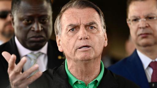 Jair Bolsonaro, obligado a usar tobillera electrónica