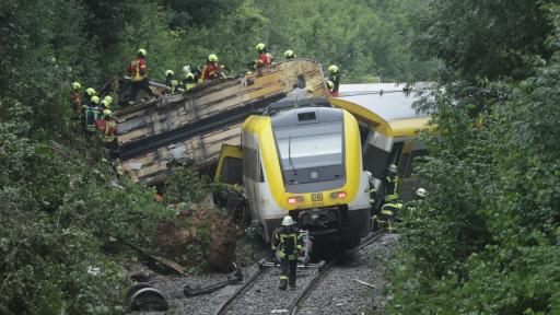 Tren en Alemania se descarrilló y dejó tres muertos y varios heridos