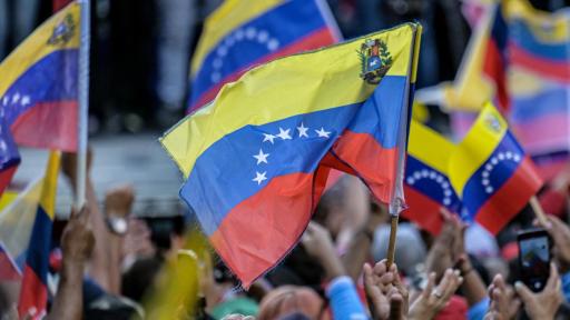 Venezuela libera a ocho opositores y otorga casa por cárcel a cinco