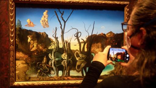 La exposición que aborda la "obsesión freudiana" de Dalí en Viena
