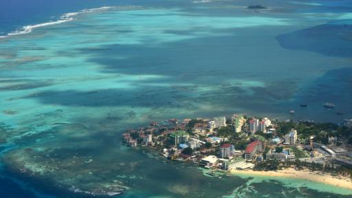 Riesgo de incremento de olas deja en alerta al caribe