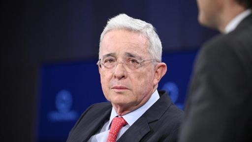Caso Uribe: Víctimas denuncian al expresidente, sus hijos y Dir. del Centro Democrático 