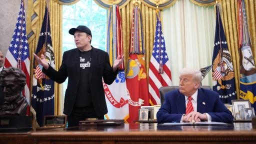 Donald Trump considera la posibilidad de Deportar a Elon Musk de Estados Unidos