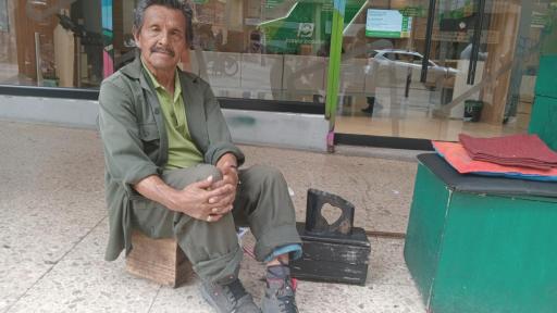 Los lustrabotas: un oficio con mucho brillo