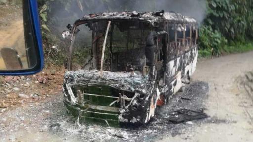 Eln habría incinerado bus que cubría la ruta Quibdó - Medellín