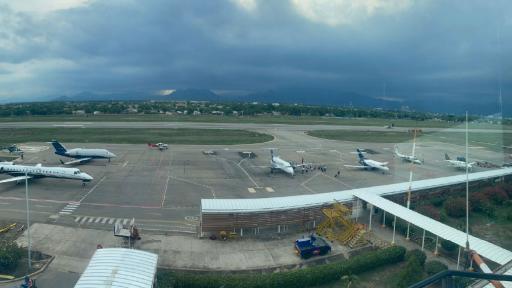 No hay escasez de combustible para avión: Presidencia