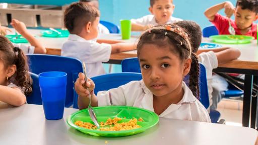 Gobierno duplica cobertura del Programa de Alimentación Escolar en Sahagún, Córdoba