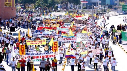 Centrales obreras, sindicatos y ciudadanía en Bucaramanga respaldan salario mínimo vital