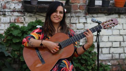 Música de estreno en Radio Nacional: Choke, Ay Mamá y Desnuda por Dentro